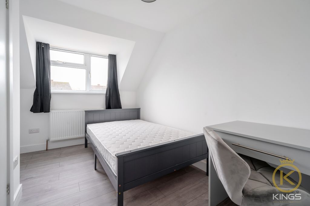 Property photo 2 of 6 Bedroom 7