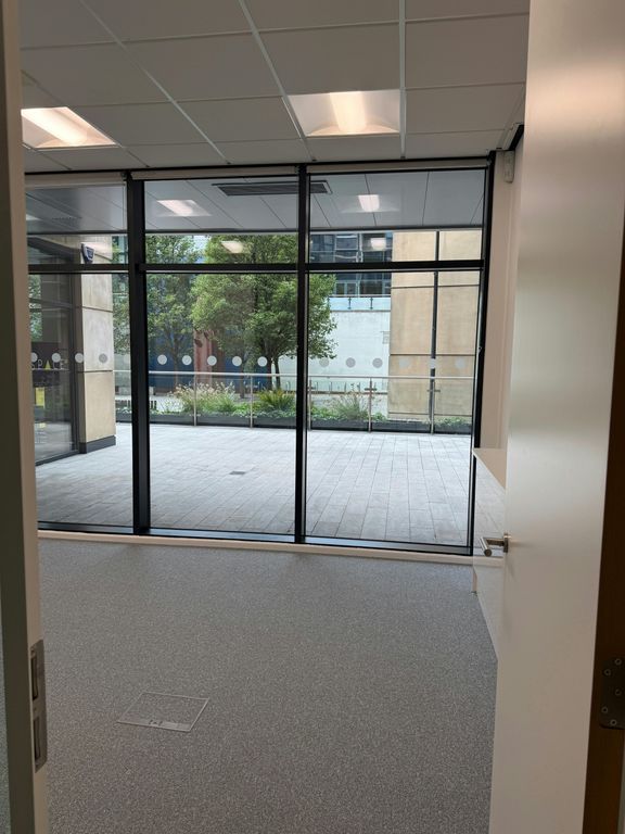 Property photo 3 of 5 Bw3.Jpg