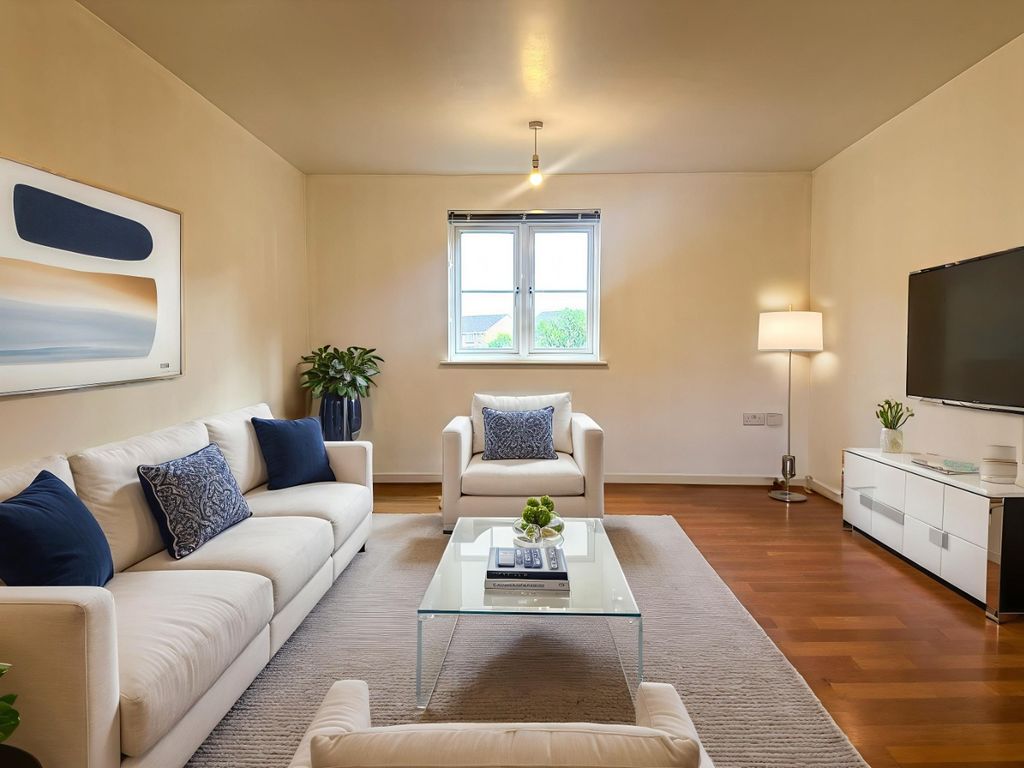 Property photo 2 of 14 4639324