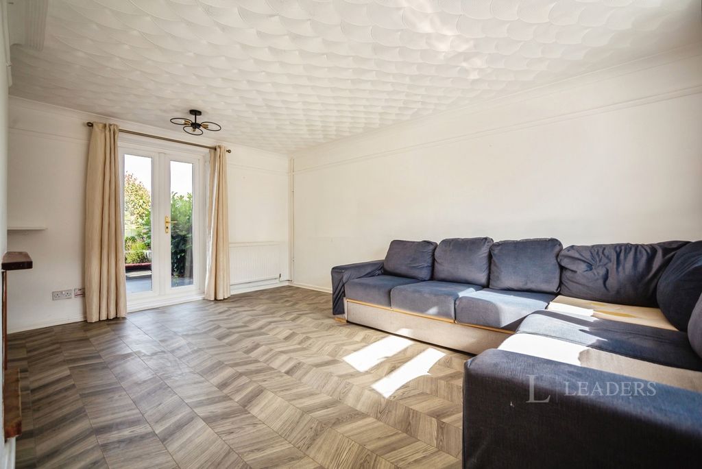 Property photo 2 of 21 Pbox-Img.Jpg