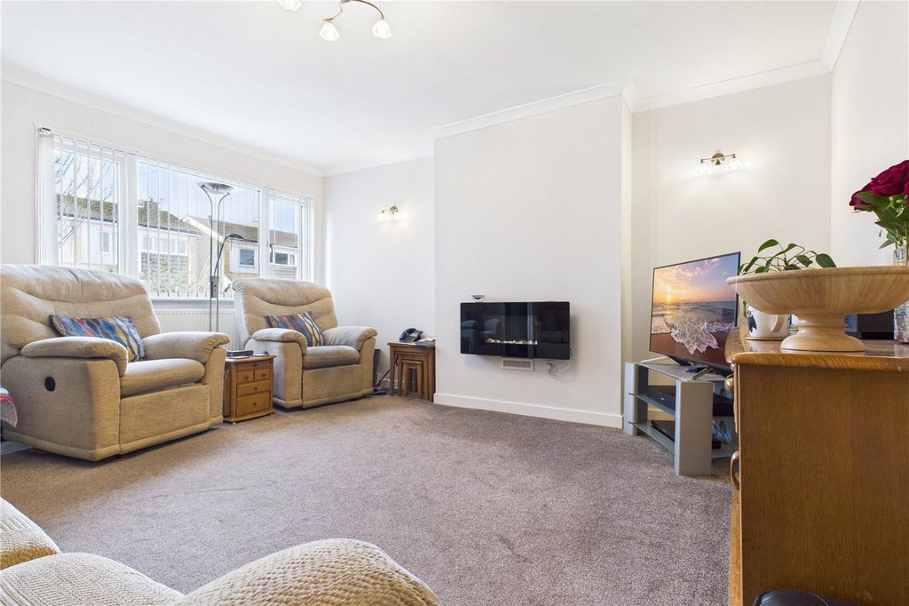 Property photo 2 of 15 Living Room