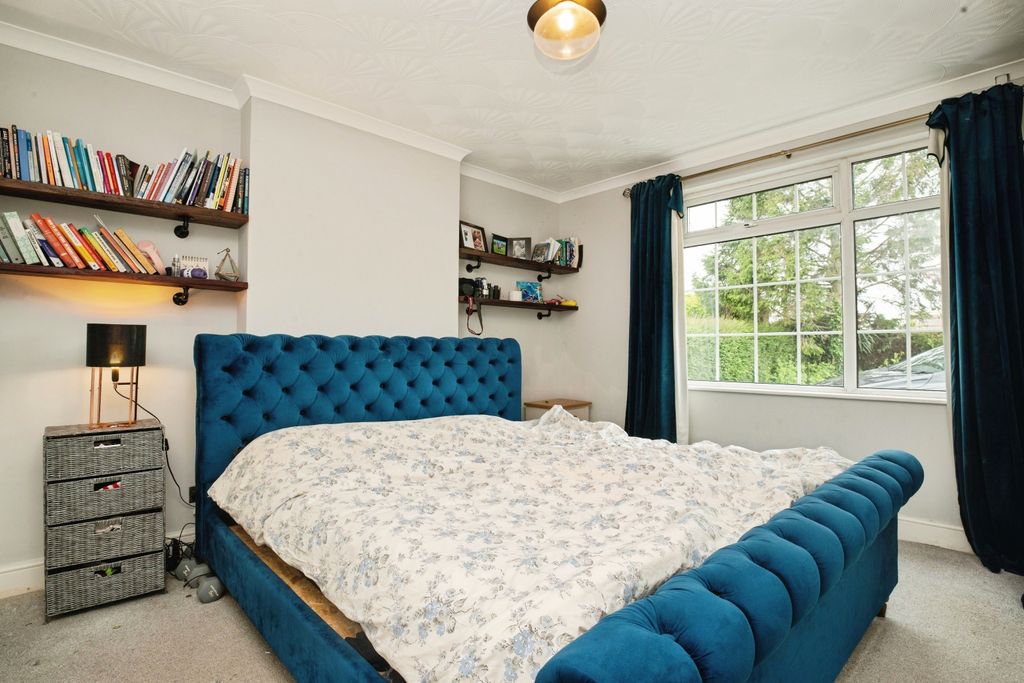 Property photo 3 of 14