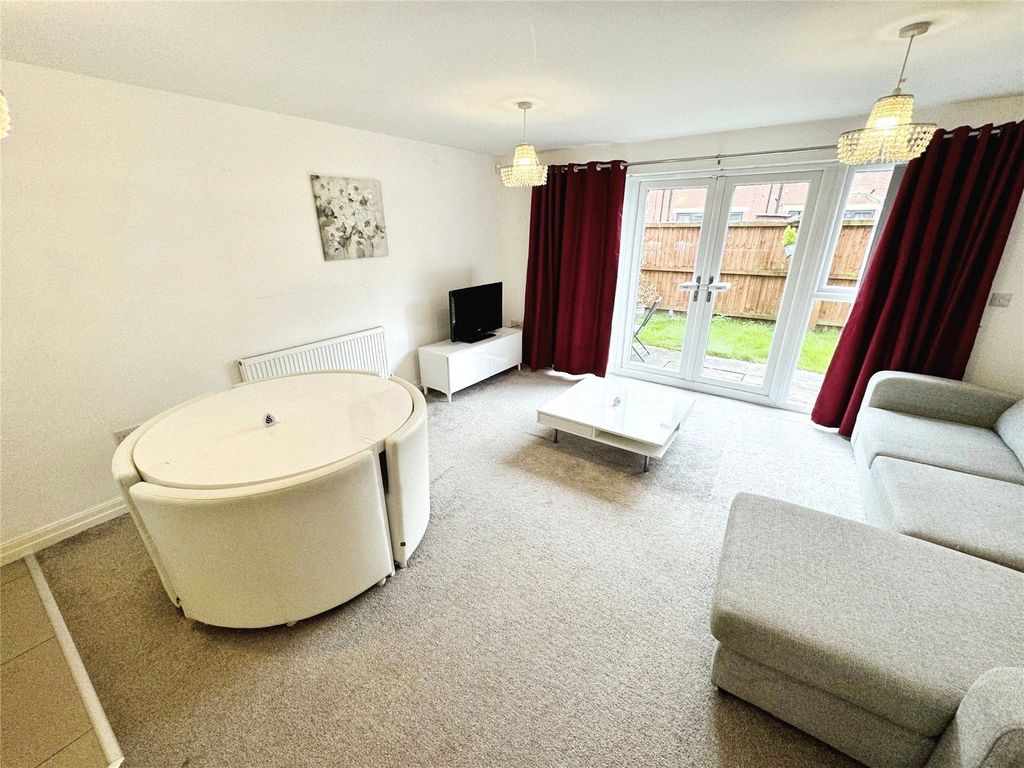 Property photo 3 of 17 Picture No. 04