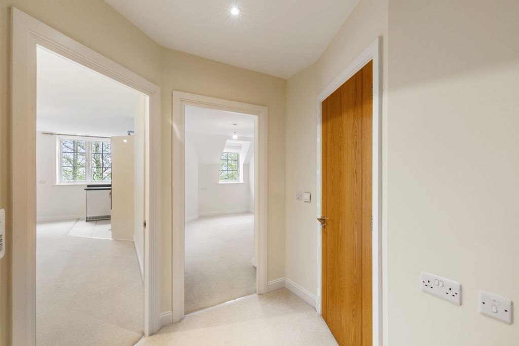 Property photo 2 of 15 2222_Stw_Hwk_Rlp (1)