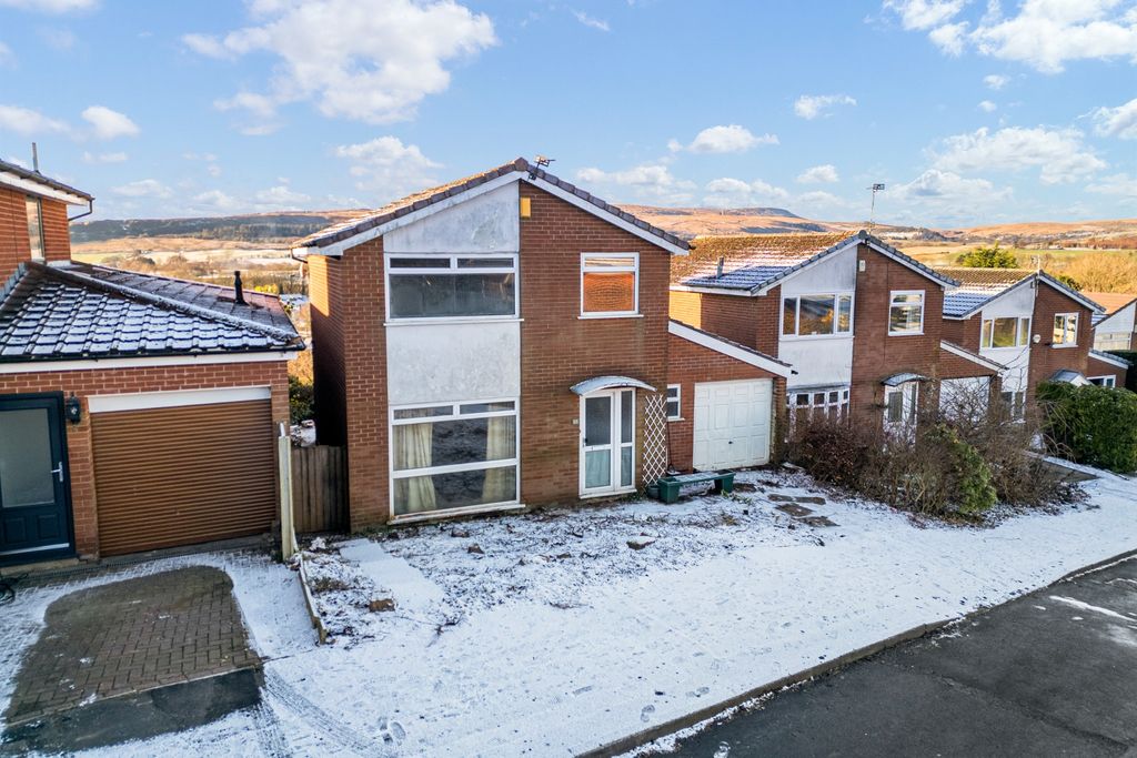 Property photo 1 of 33 Photograph 1