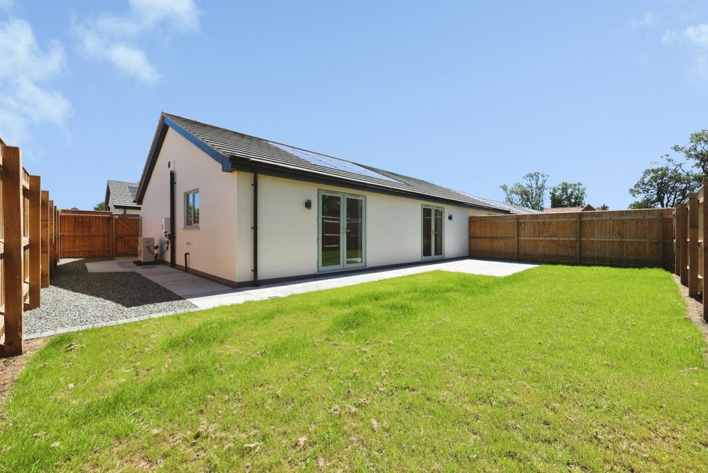 Property photo 1 of 14 5266120