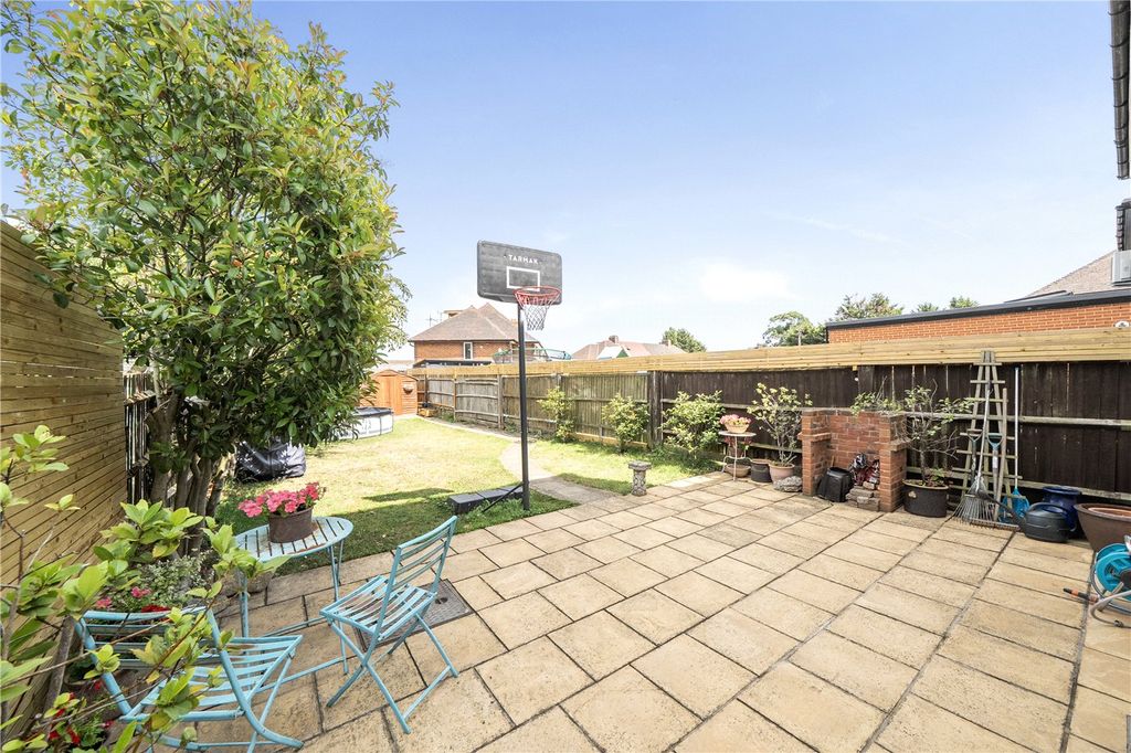 Property photo 3 of 18 Picture No. 22