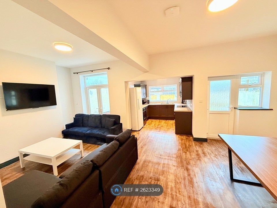 Property photo 1 of 35