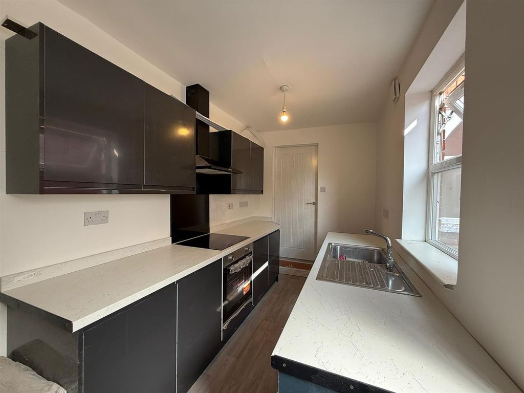Property photo 3 of 9 1817F6d3-1E48-4061-Bbb1-98B16d19d2E1.Jpg