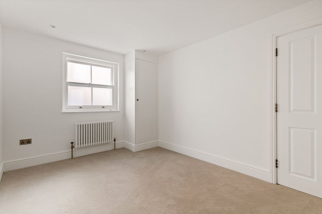 Additional image 10 of 10 bed block of flats for saleThe Bayle, Folkestone CT20
