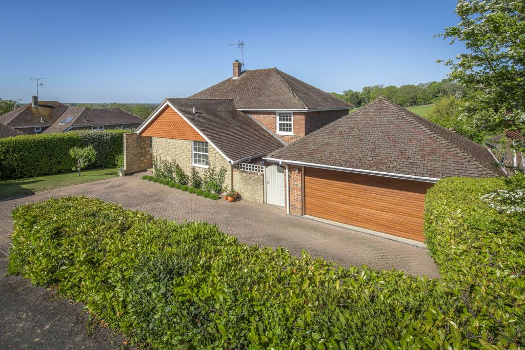 Property photo 1 of 23