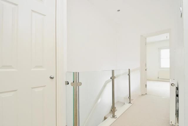 Property photo 2 of 10 Internal View