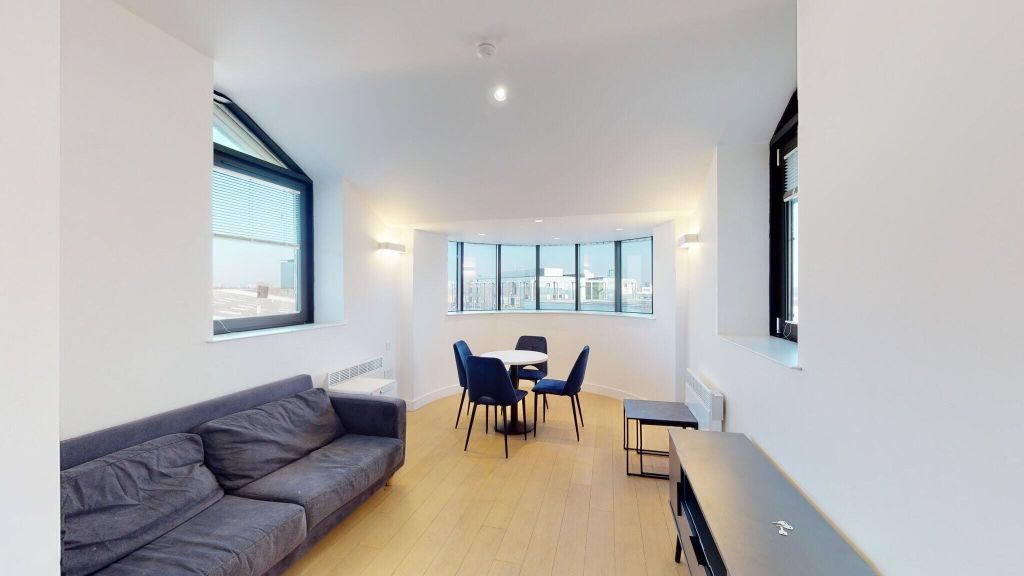 Property photo 1 of 19 Living Room