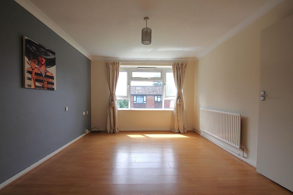 Property photo 3 of 8 Img_7653.Jpg