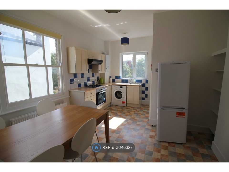Property photo 1 of 9 Kitchen Diner