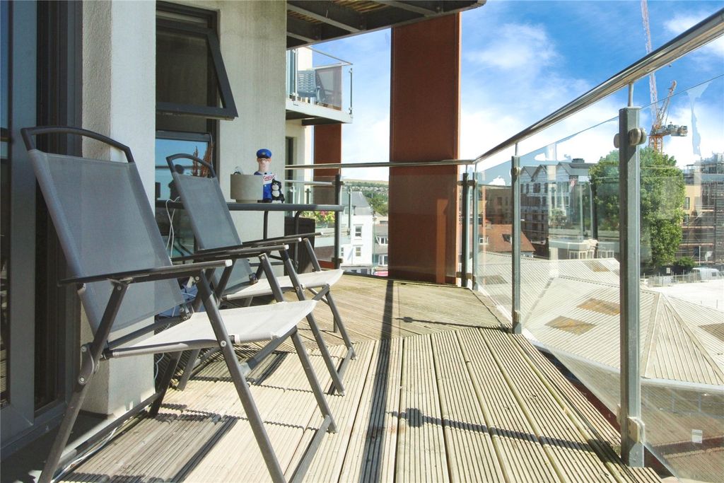 Property photo 2 of 16 Balcony