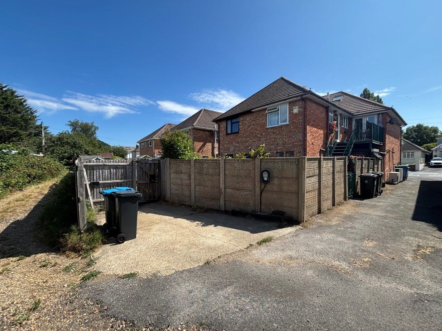 Property photo 1 of 27