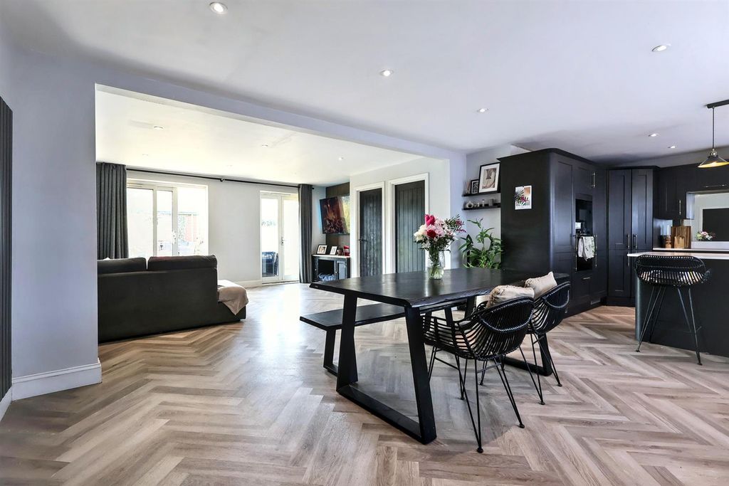 Property photo 3 of 18 Img_4686-2.Jpg