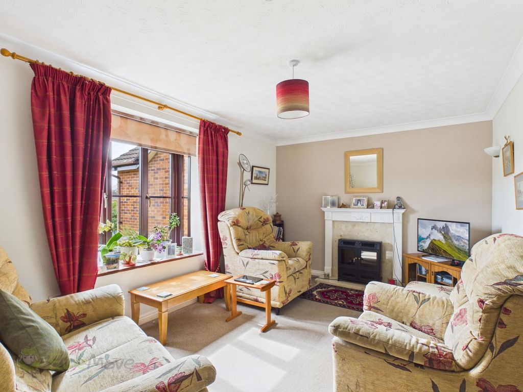 Property photo 2 of 12 Cam03589G0-Pr0089-Still011