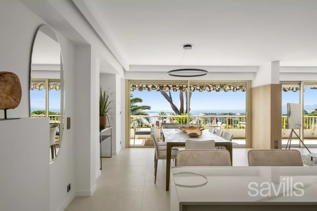 Property photo 1 of 18 Beautiful Apartment In The Californie District