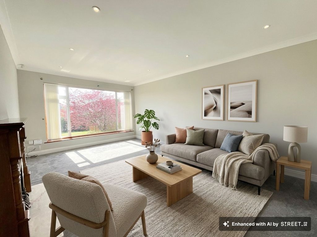 Property photo 2 of 25