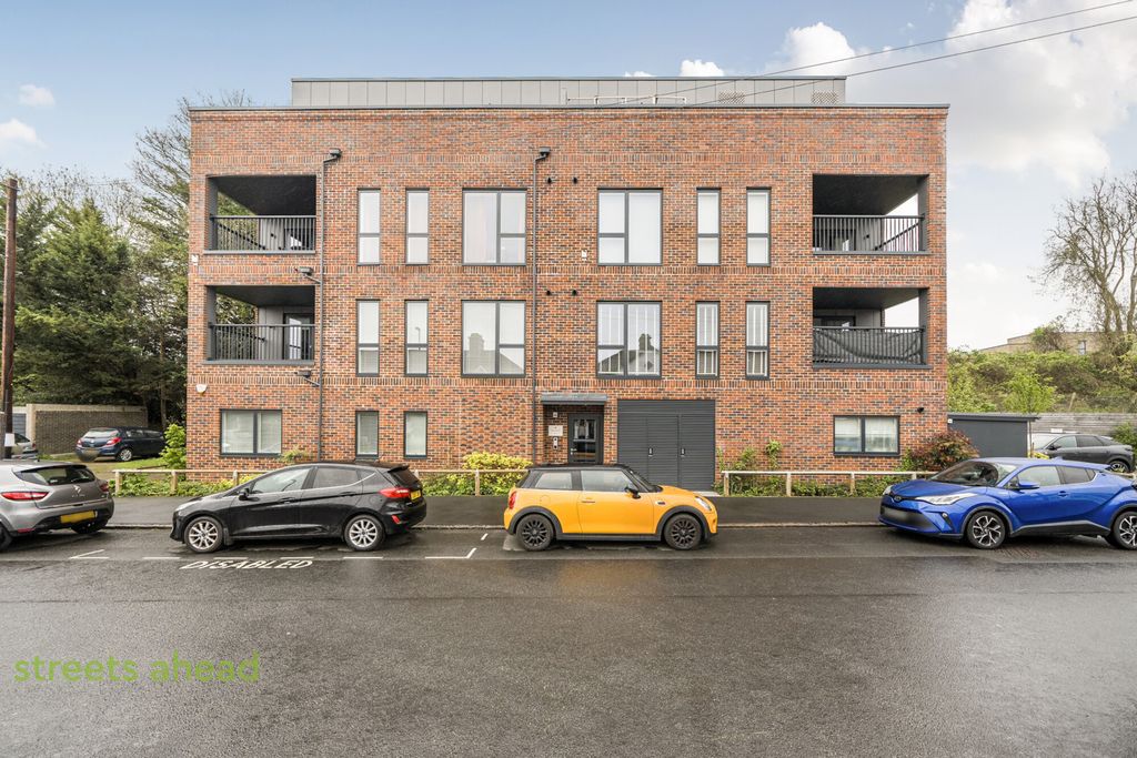 Property photo 1 of 14 d9267E16-c88B-4B6...