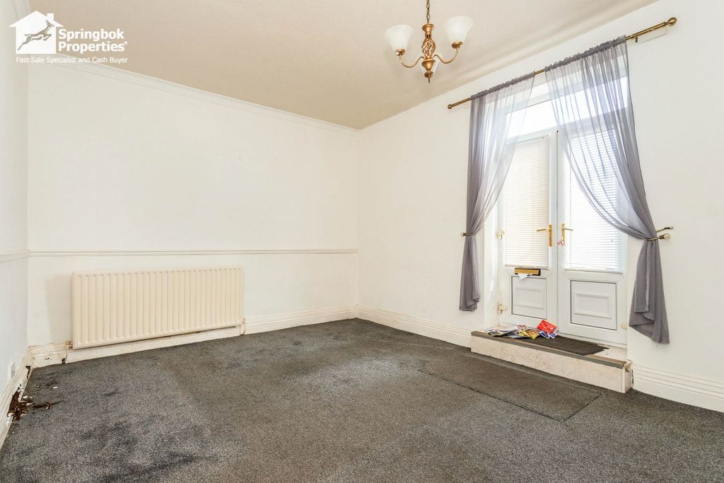 Property photo 3 of 11 Image 3