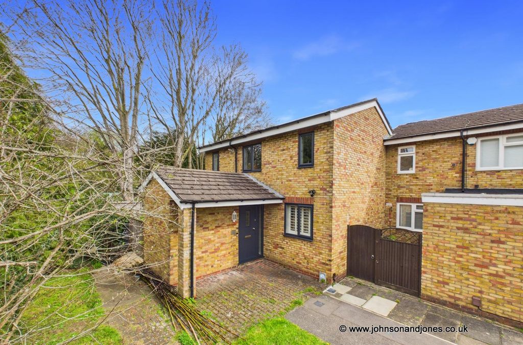 Property photo 1 of 24 1 Front.Jpg