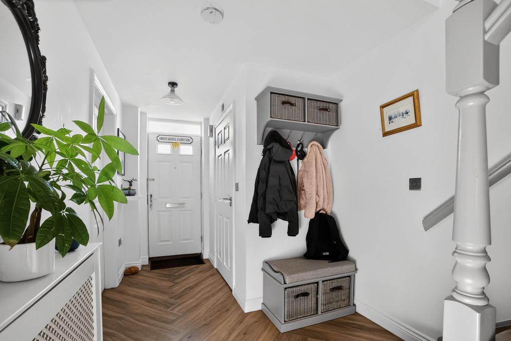 Property photo 2 of 30