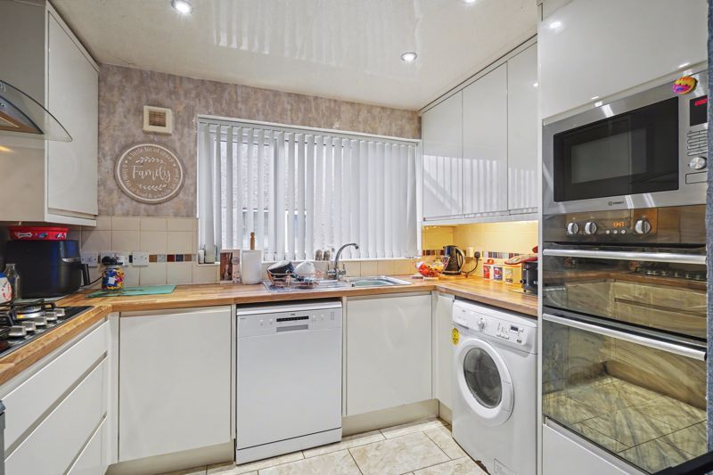 Property photo 3 of 23 Photo 16