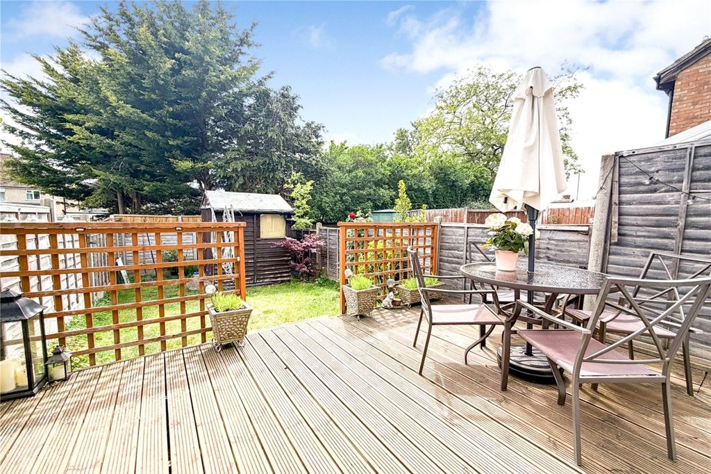 Property photo 2 of 13 Picture No. 27
