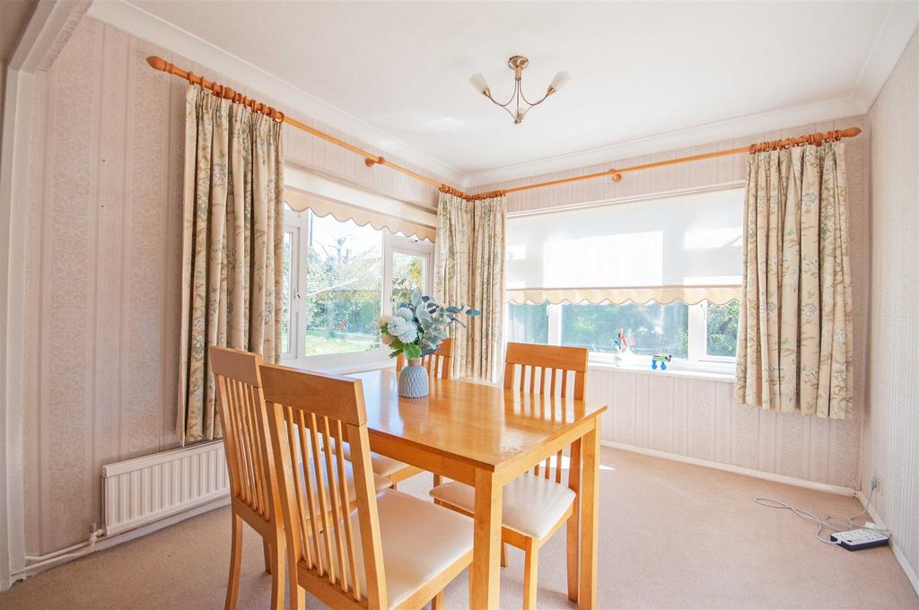 Property photo 3 of 23 D.Jpg