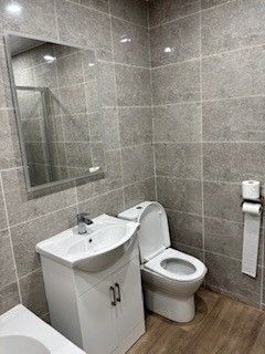 Property photo 3 of 14 Bathroom