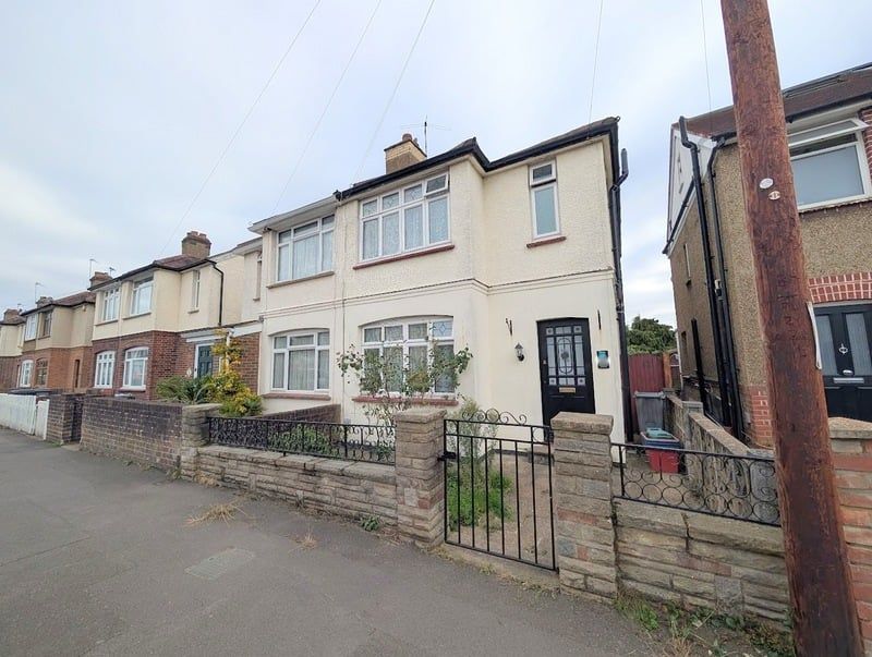 Property photo 1 of 10