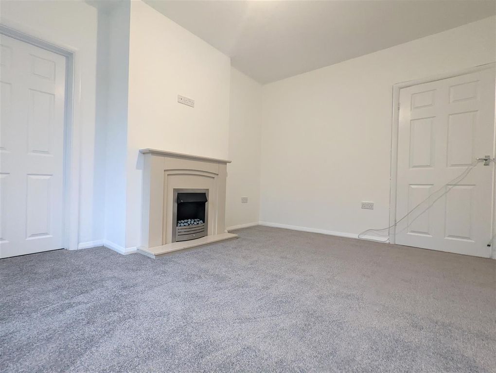 Property photo 3 of 15 Pxl_20221117_154458005.Jpg