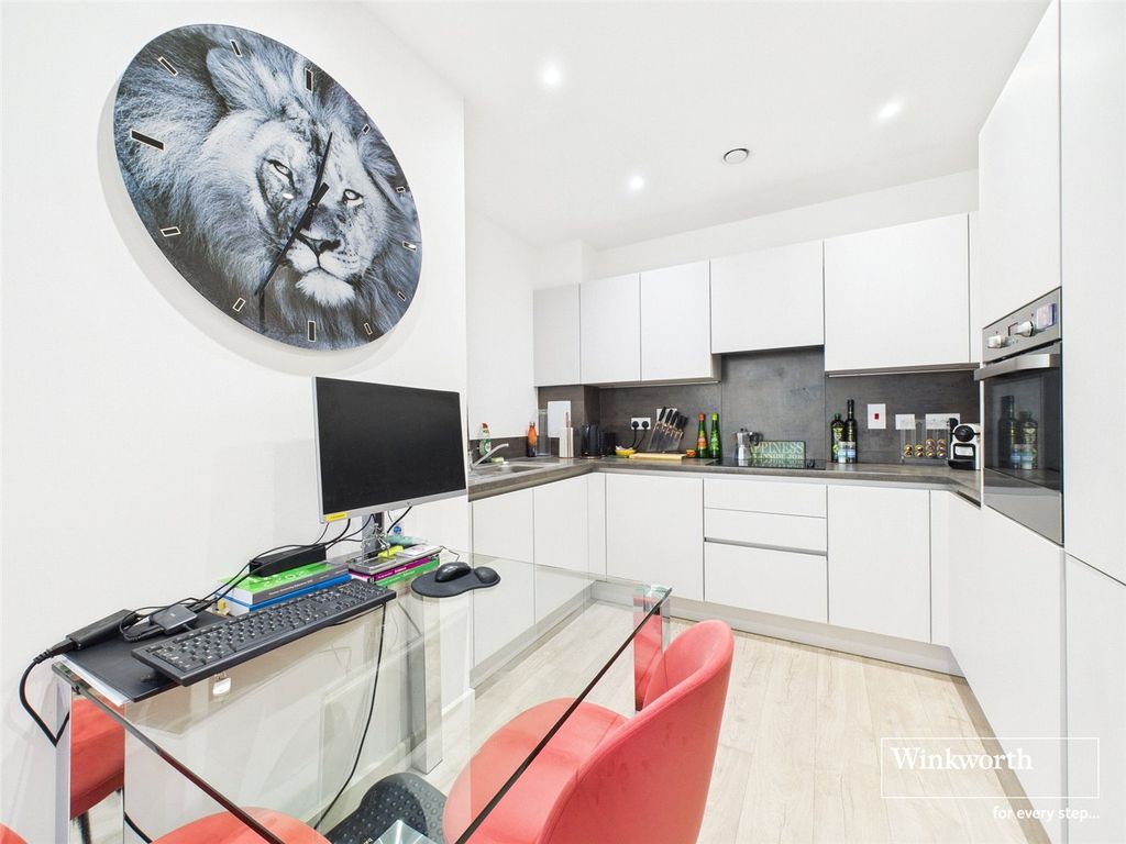 Property photo 3 of 10 Open Plan Kitchen