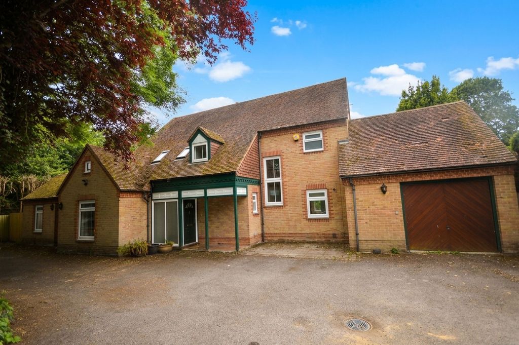 Property photo 1 of 10