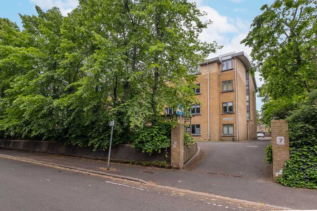 Property photo 3 of 17