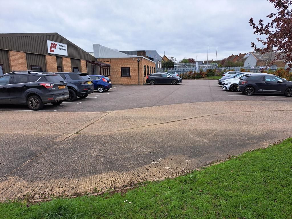 Property photo 2 of 8 Photo 6