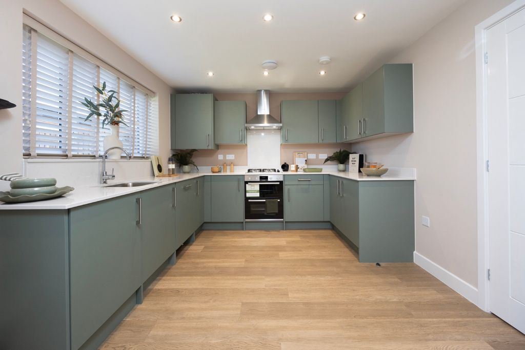 Property photo 2 of 11 Lh-Vmcw-Radley Woods-Lavender-Kitchen