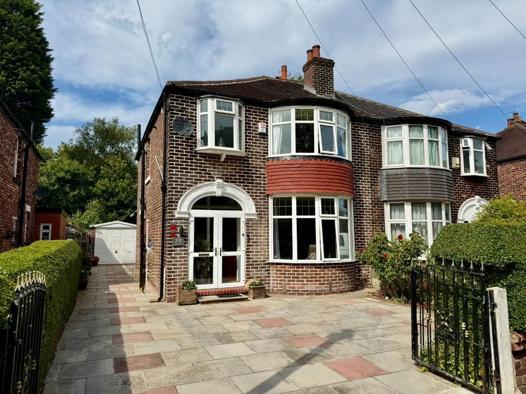 Property photo 1 of 33