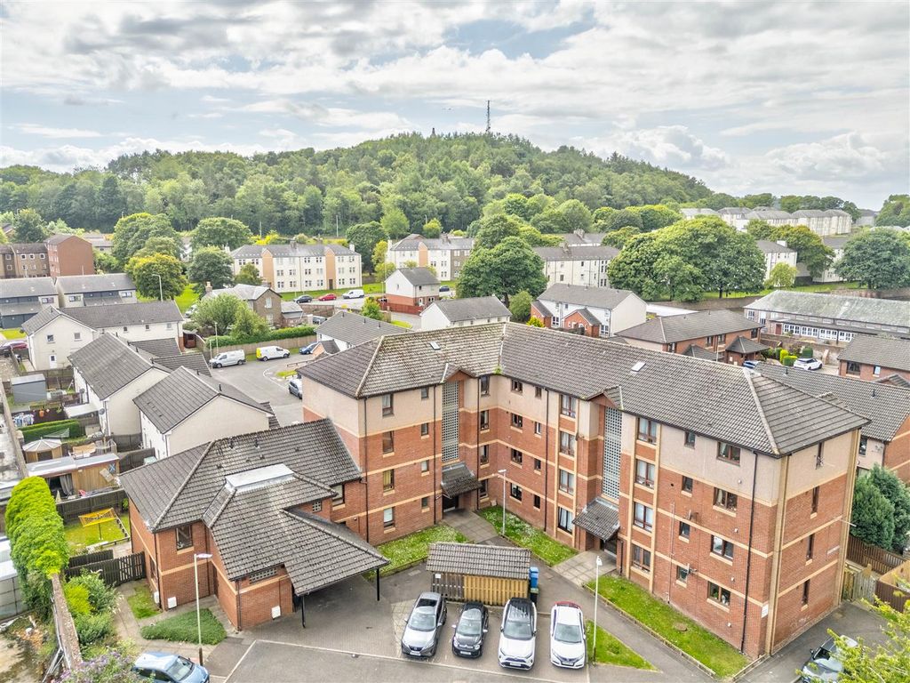 Property photo 1 of 12 10 Rockwell Place Dundee-9.Jpg