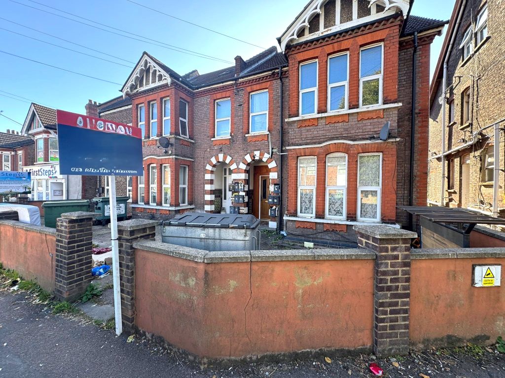 Property photo 1 of 9