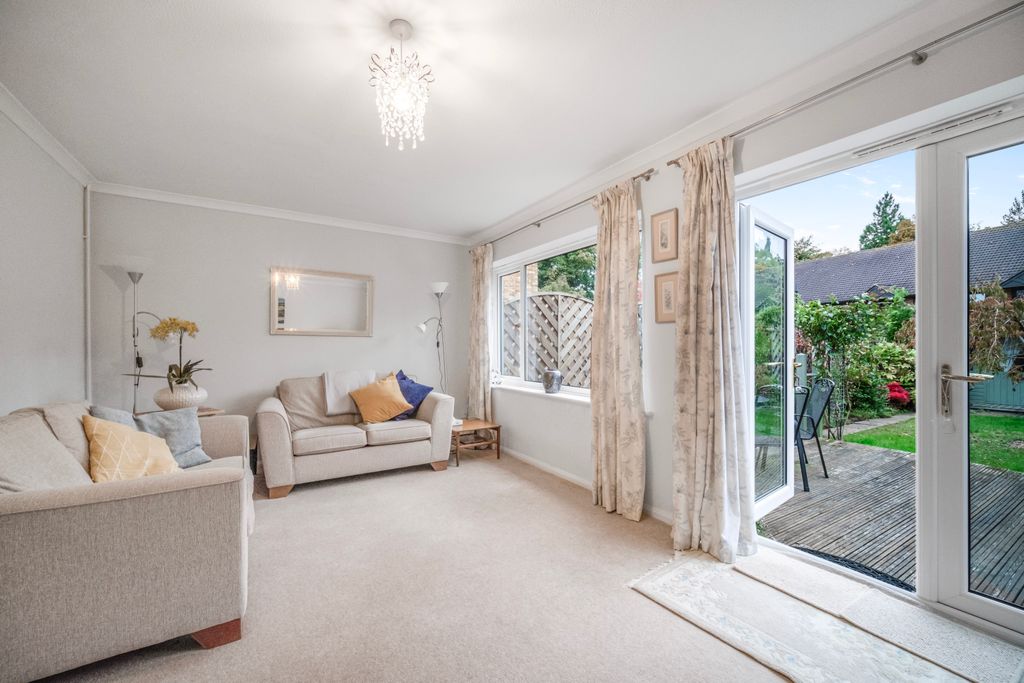 Property photo 2 of 9