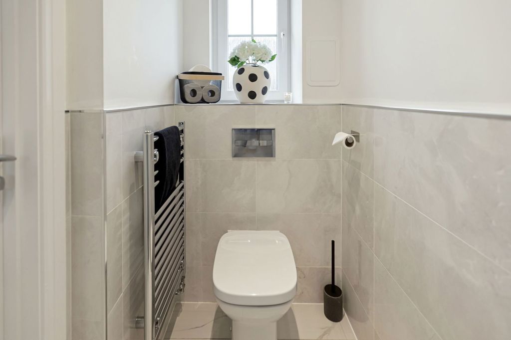 Property photo 3 of 20