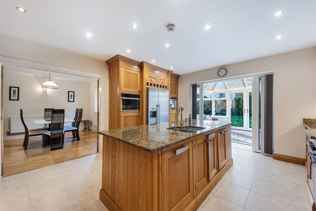 Property photo 2 of 46 Image 2