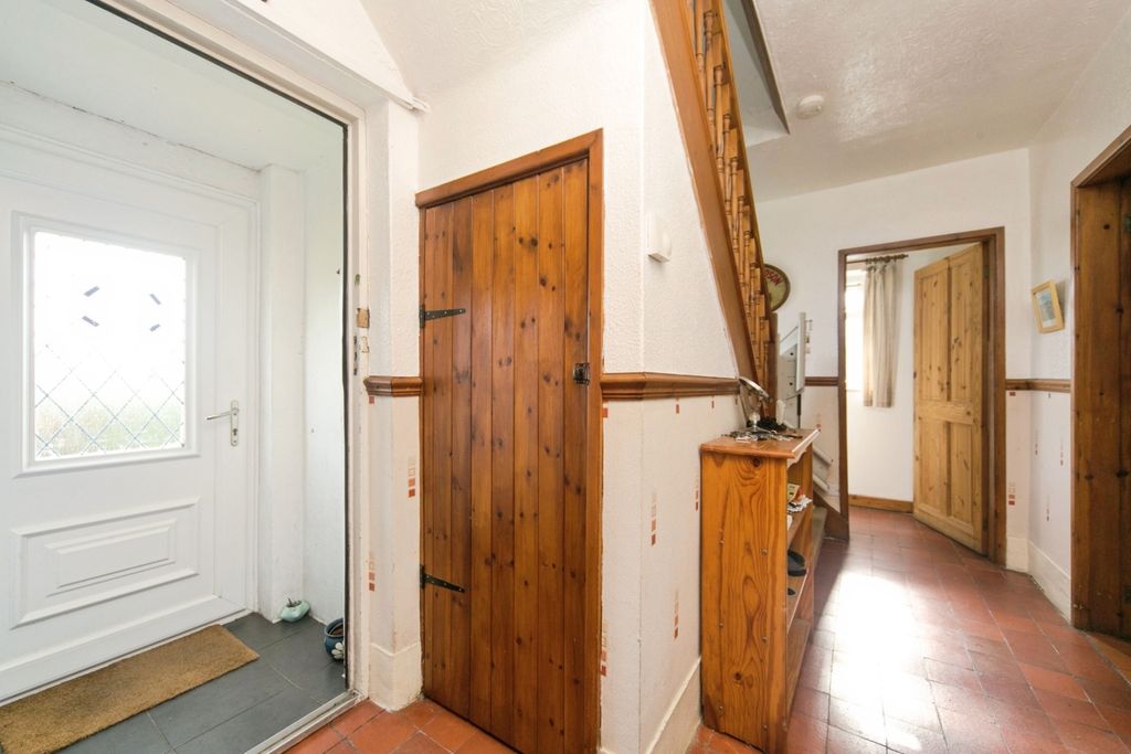 Property photo 3 of 16 Image 2