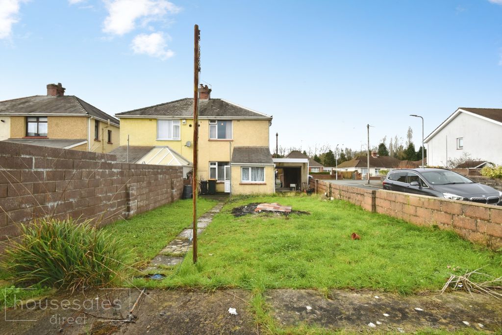 Property photo 2 of 19