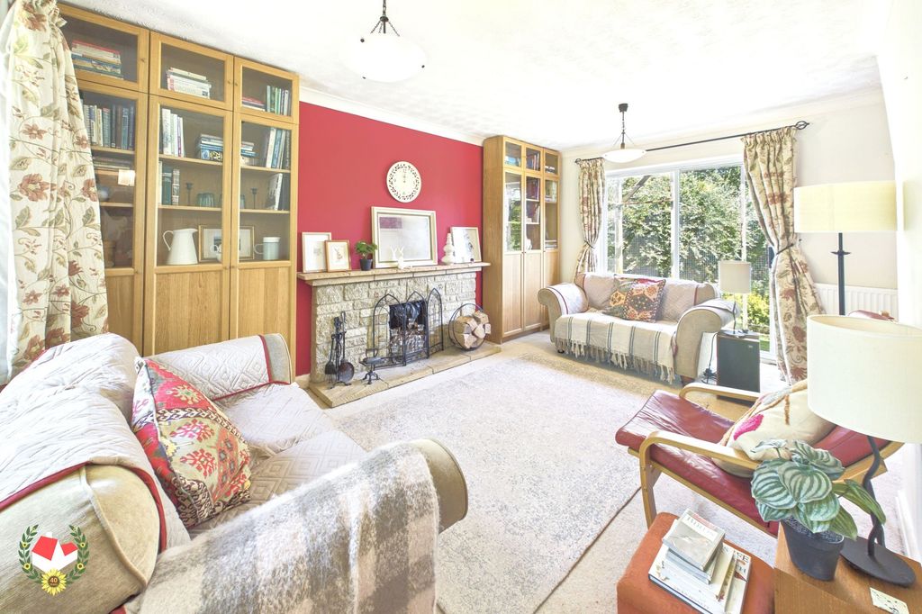 Property photo 3 of 19
