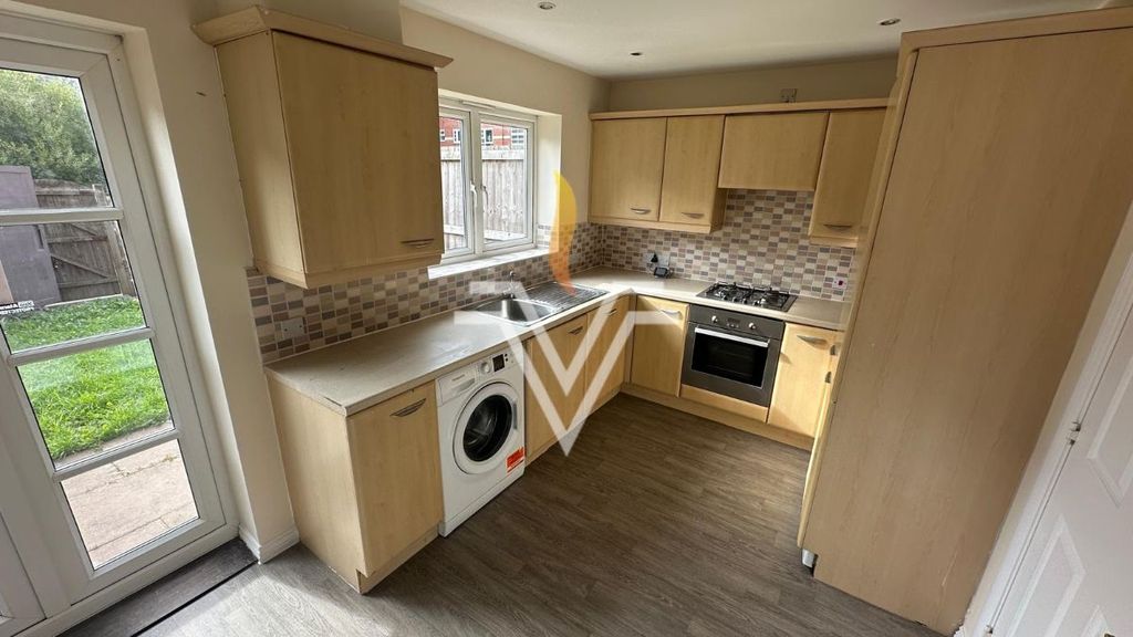 Property photo 3 of 38